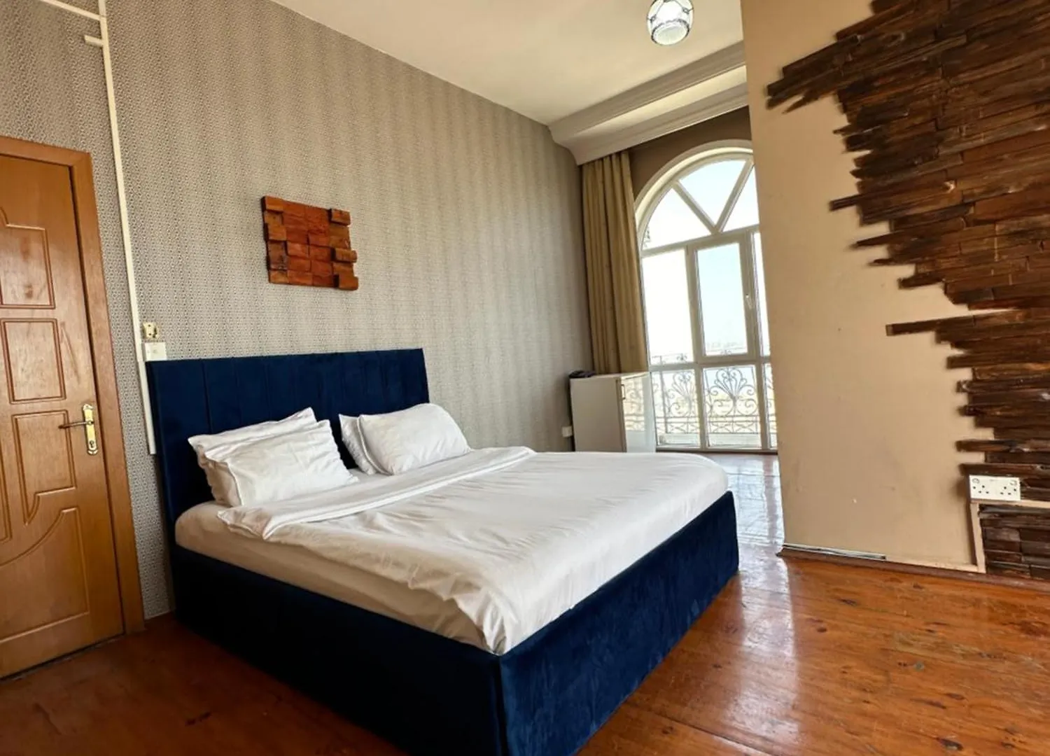 Cliffside Hotel Baku location