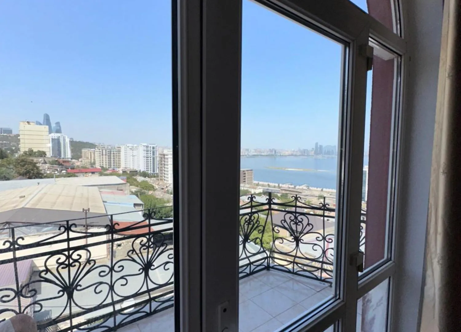 Cliffside Hotel Baku 0*,