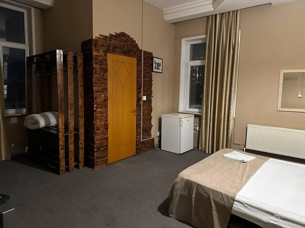 Cliffside Hotel Baku 0*,  Azerbaijan